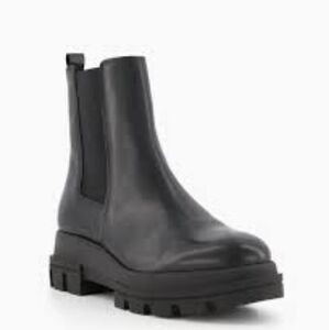 Dune Chelsea Lug Sole Black Leather Boots Size 39